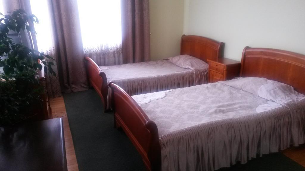 Marlen Hotel Rivne Exteriér fotografie
